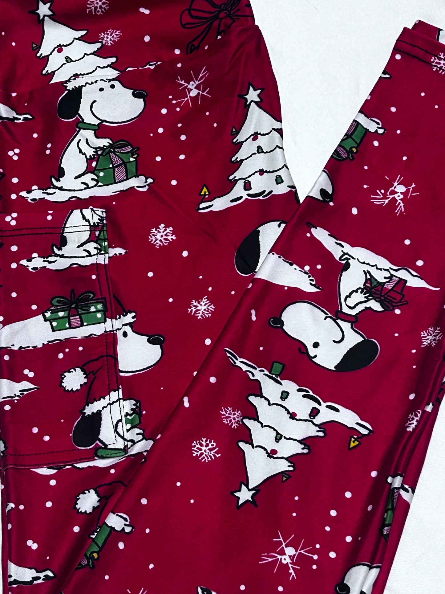 Winter Pup Christmas Pocket Leggings