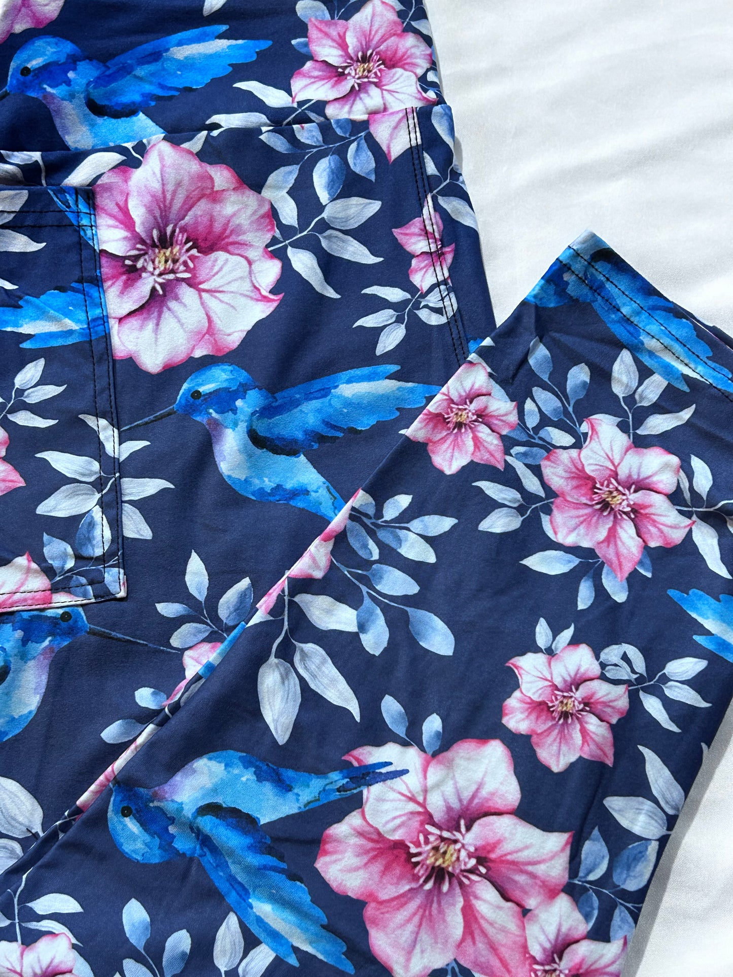 Gorgeous Hummingbird Capri Leggings WITH Pockets