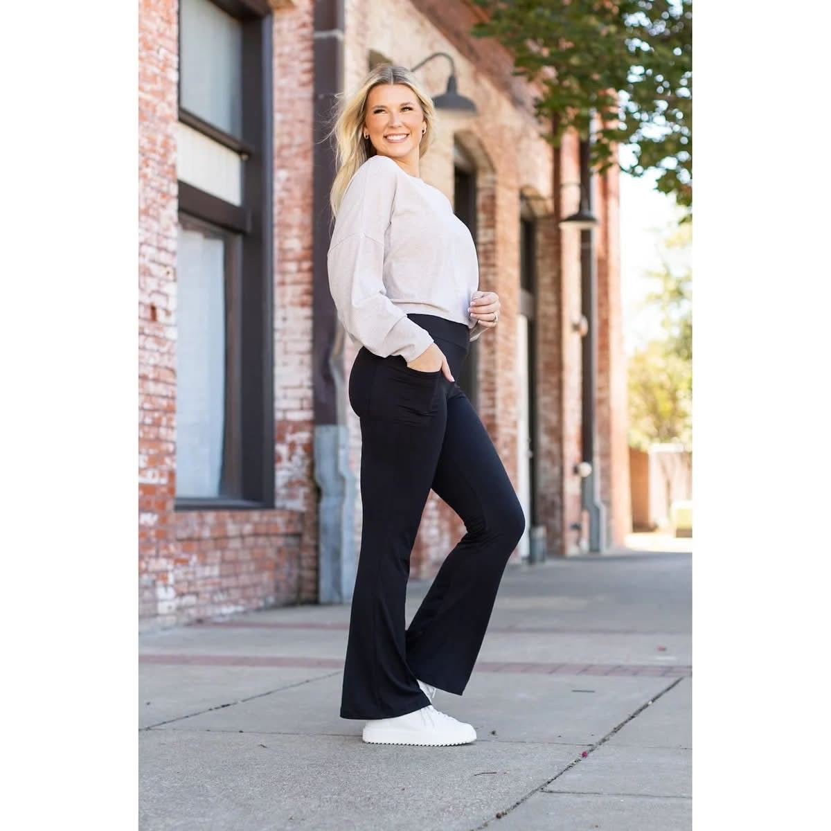Vanessa Bootcut Leggings 27” inseam