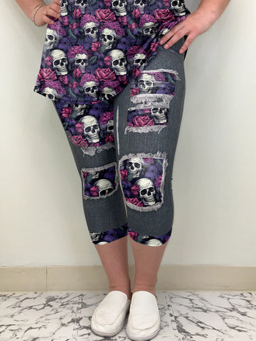 🎉DEAL OF THE DAY 🎉 Skulls Peekaboo Capri Leggings WITH Pockets