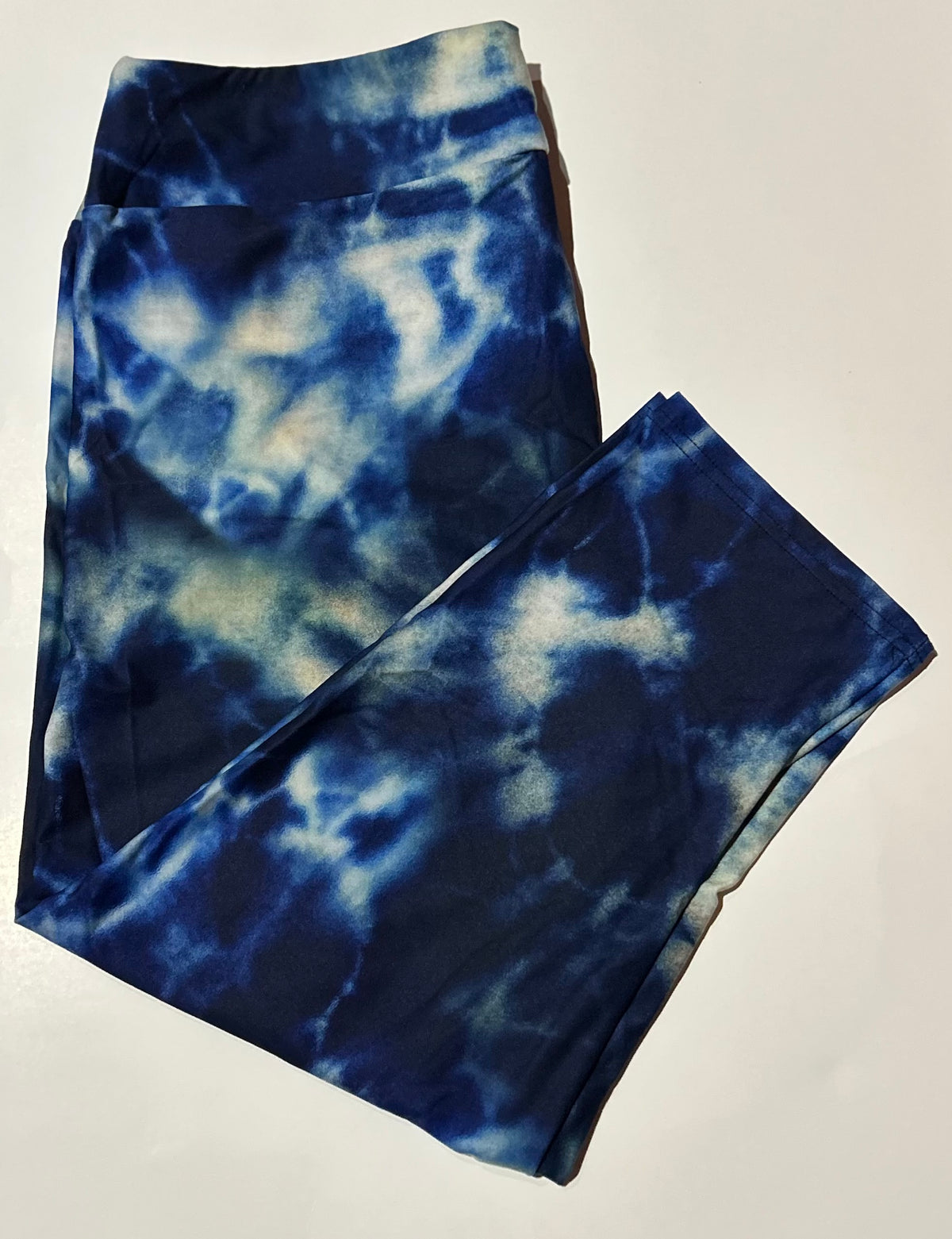 Reverse Tie Dye Capri Leggings