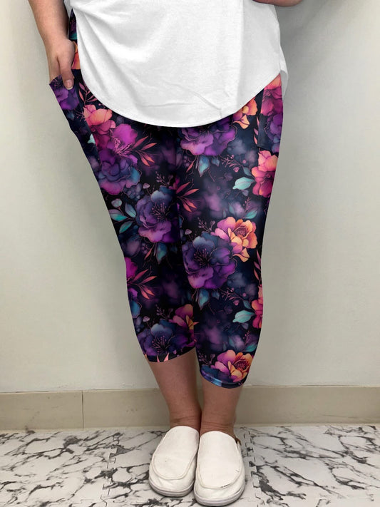 Midnight Bloom Pocket Capri Leggings