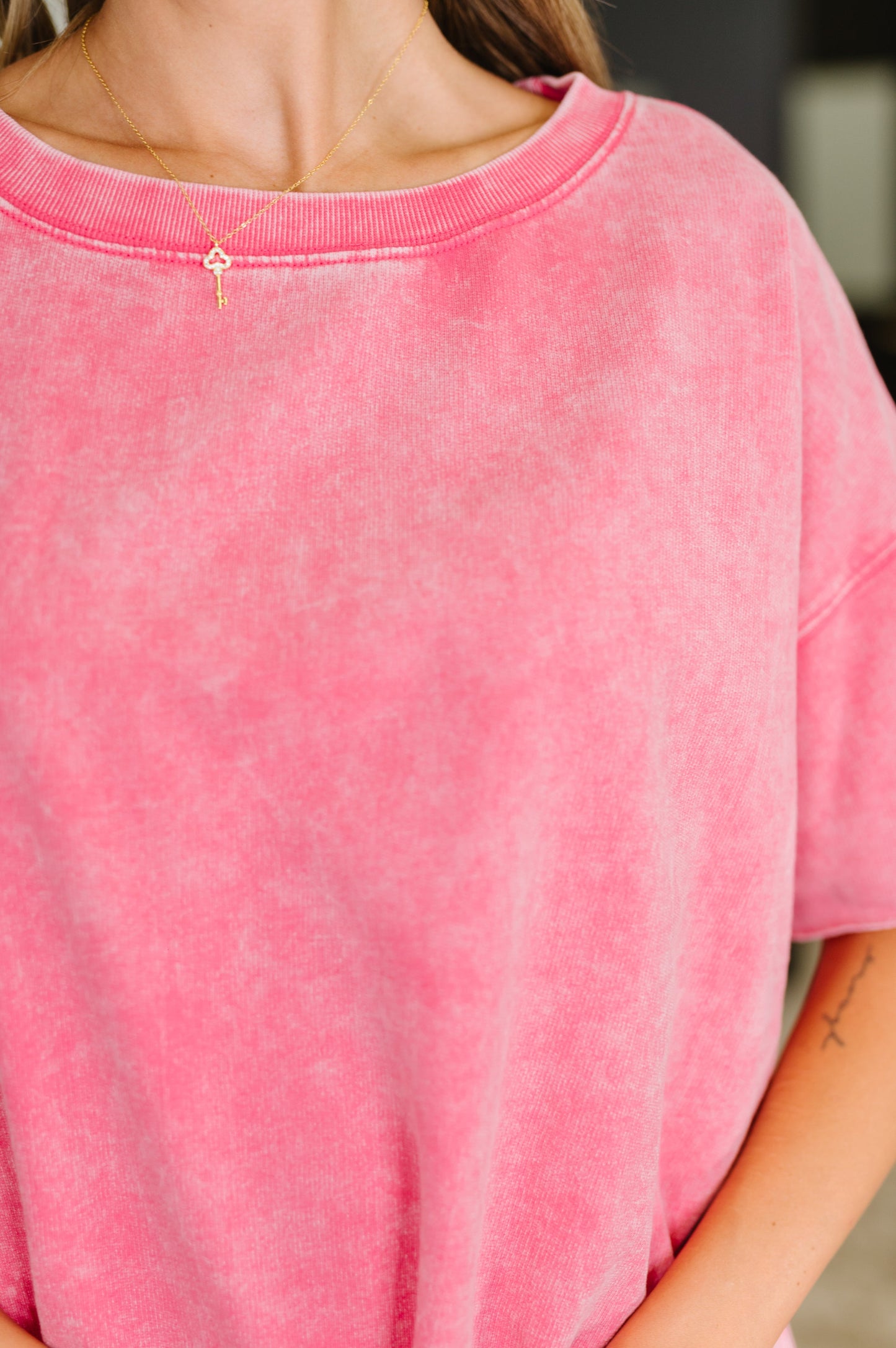 Just My Type Mineral Wash Relaxed Top in Fuchsia