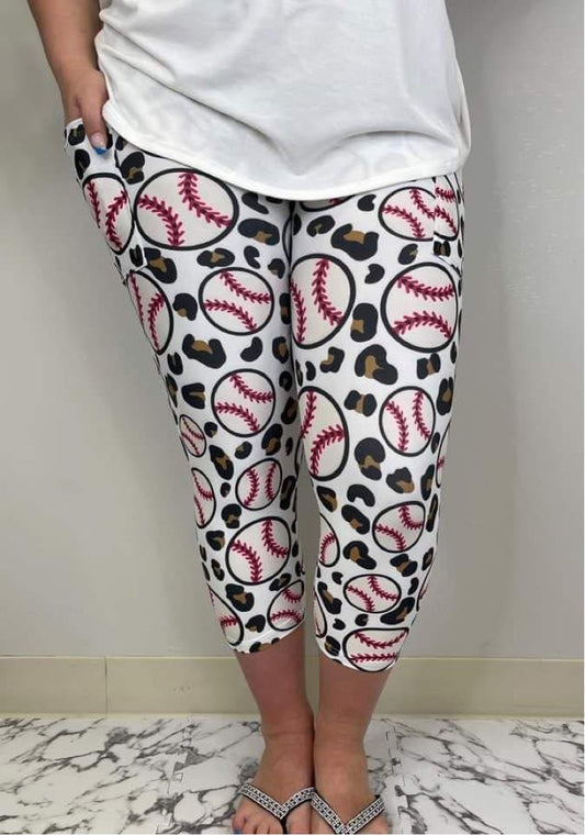 Leopard Baseball Pocket Capri Leggings